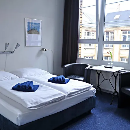 Transit Hotel
