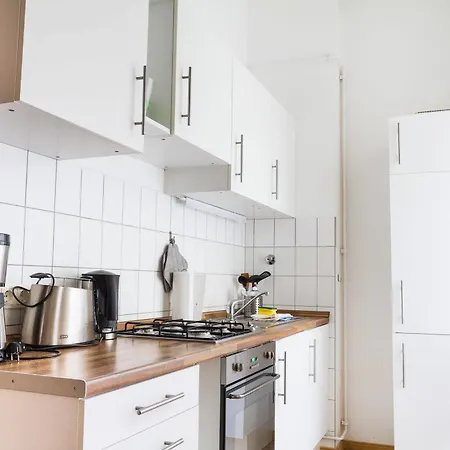Apartments Berlin Leberstrasse 58
