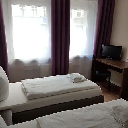 Eberty Hotel 2*