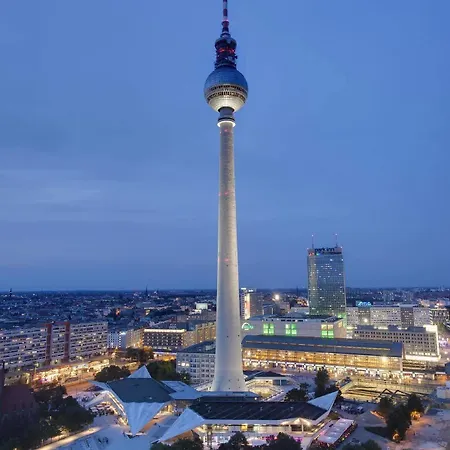 Hampton By Hilton Centre Alexanderplatz 3*