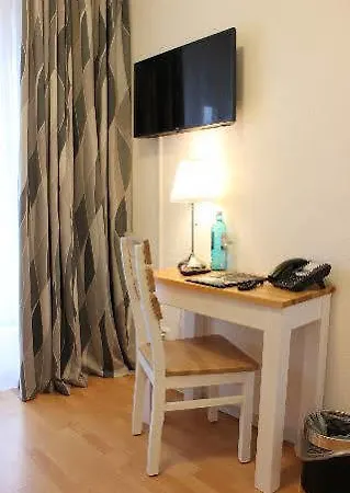 Lützow 3*