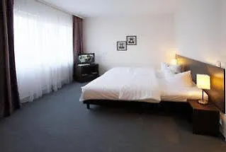Lützow 3*