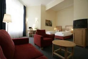 Novum Gates Charlottenburg Hotell 3*