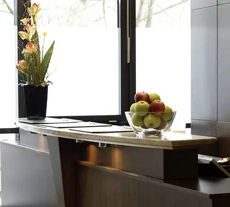 Hotell Nh Ost 4*