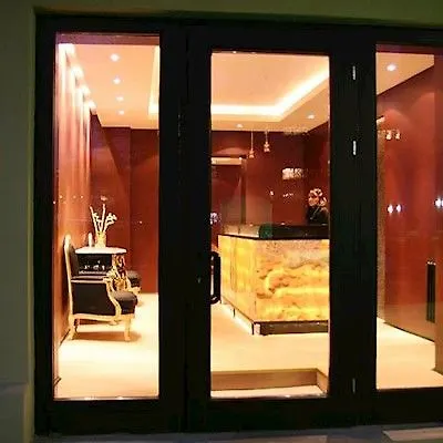Metropolitan Hotell 3*