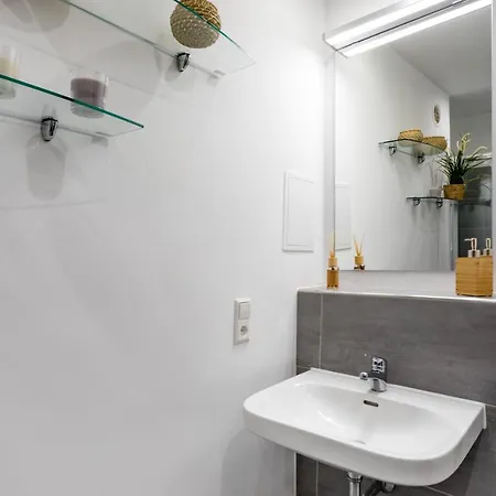 Greatstay - Düsseldorferstr. 48 *