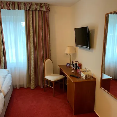 Penzion Gaestehaus Alpinia