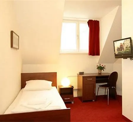 Mikon Eastgate - Centre Hotel 3*