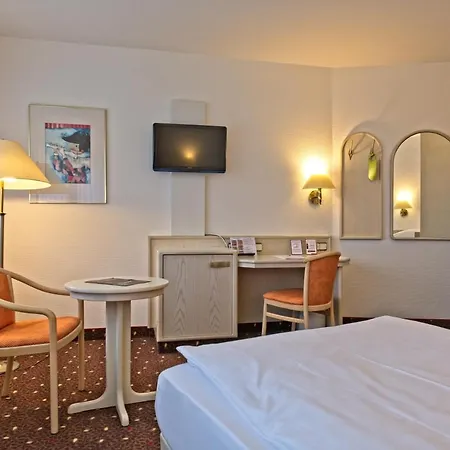 Hotel Rheinsberg Am See 4*