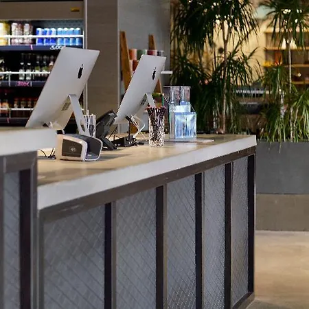 Moxy Humboldthain Park Hotel 4*