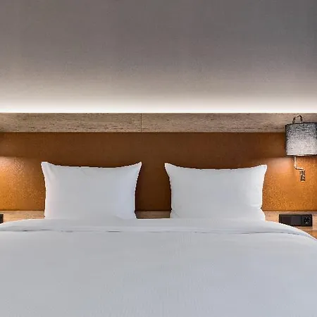 Hotel Moxy Humboldthain Park Berlin