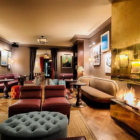 Mondrian Am Checkpoint Charlie 4*