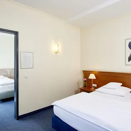 Hollywood Media Am Kurfuerstendamm 4* Berlin