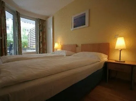 Topdomizil Checkpoint Plaza Apartment