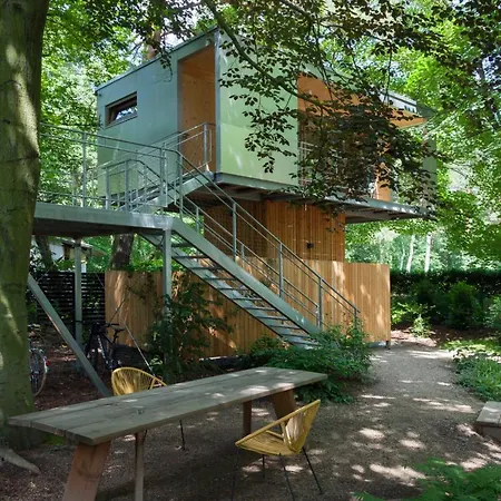Urban Tree House Apartment Berlin