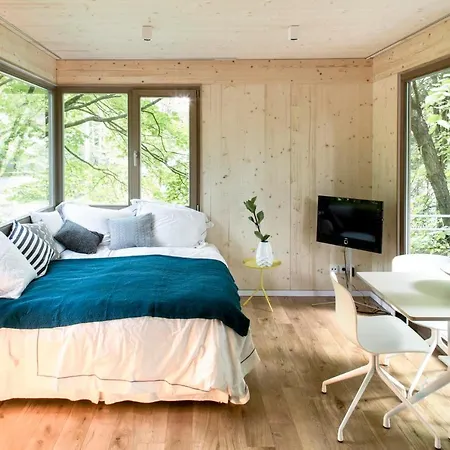 Apartment Urban Tree House
