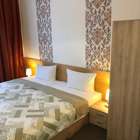 Castell Am Kurfuerstendamm Hotel