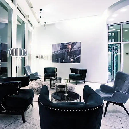 Hotel Ostbahnhof 4*