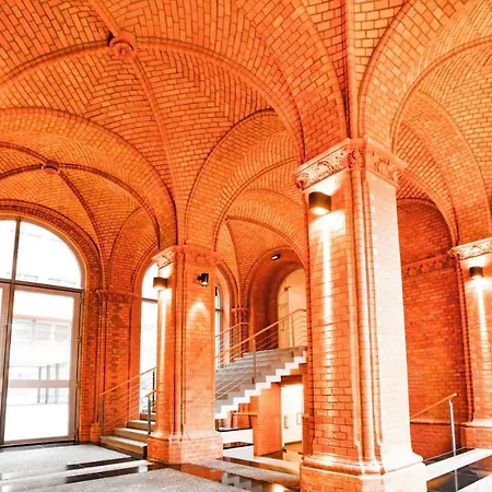 Hotel Ostbahnhof 4*