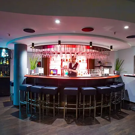 Hotel Ostbahnhof 4*