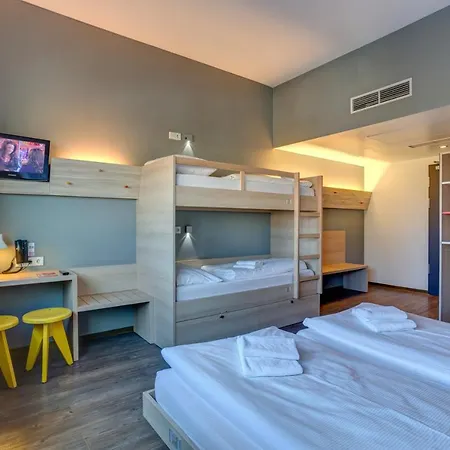 Meininger Airport 3* Berlin
