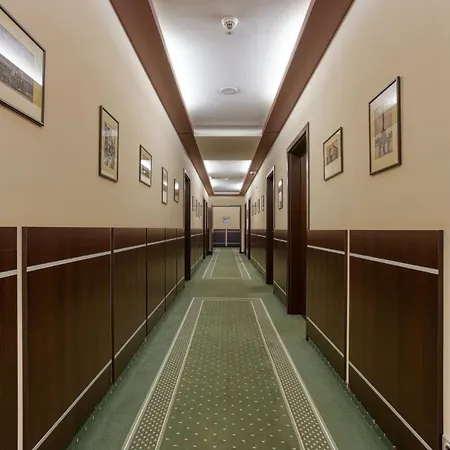 Titanic Comfort Kurfuerstendamm 3*