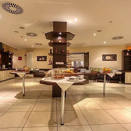 Hotel Titanic Comfort Kurfuerstendamm 3*