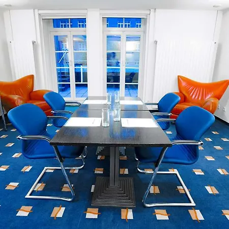Ostbahnhof Hotel 4*
