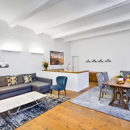 Apartment The Melchior, Luxury Industry Loft In Mitte Up To 5 Ppl With 2 Bath