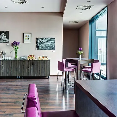 Intercityhotel Ostbahnhof Hotel