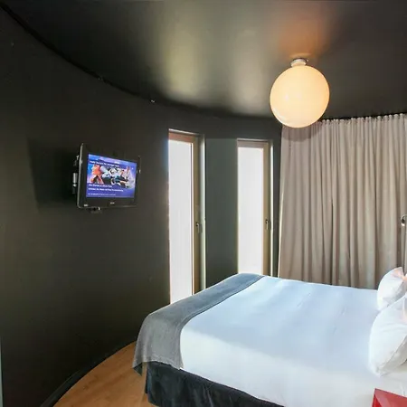 Axel - Adults Only Hotell