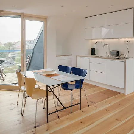 Aparthotel Smartloft & Art 4*