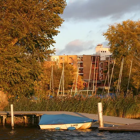 - Am Wannsee Hostel