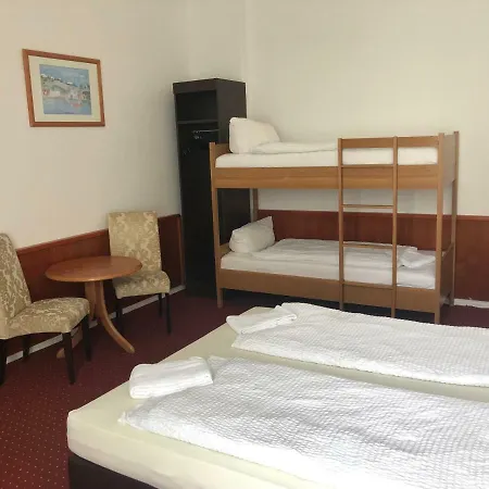 Hotel-pension Adamshof Guest house Berlin