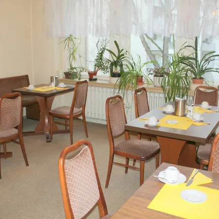 Hotelpension Margrit 2*