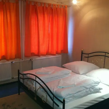 Thomas Guest house