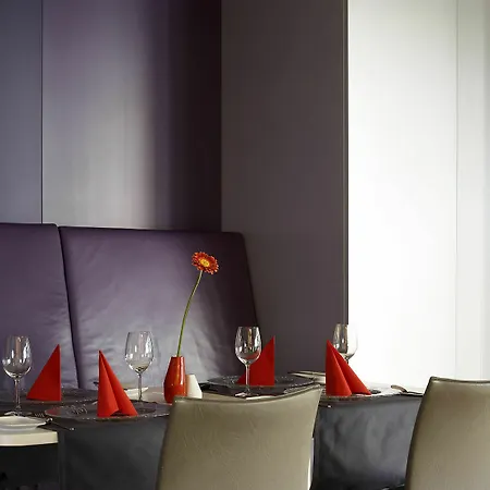 Park Plaza Hotel