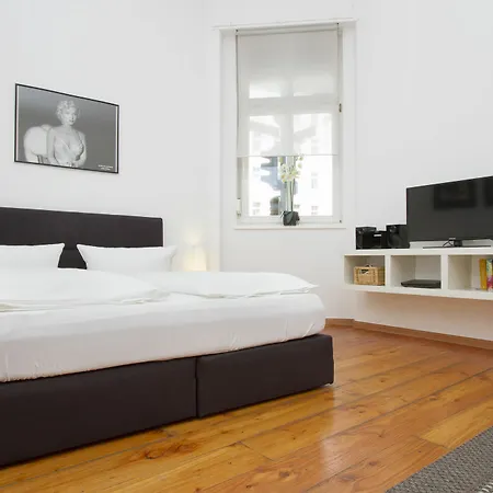 Im Arnimkiez Apartment