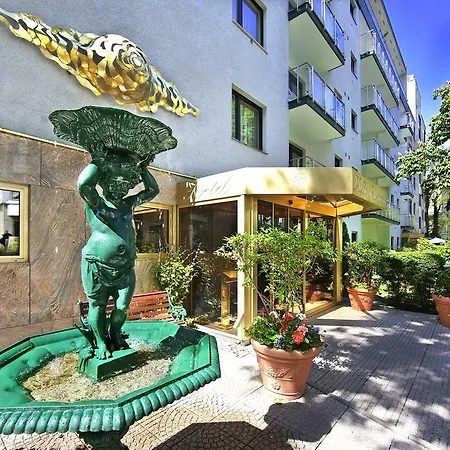 Hotel Bernstein Kastania 4*