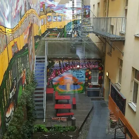 Flow Hostel