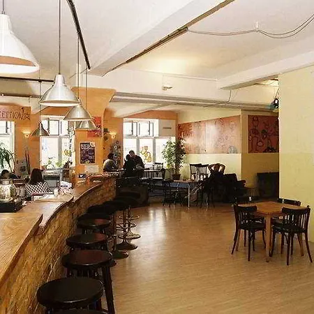 Mitte's Backpacker Hotel *