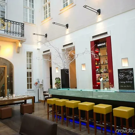 Art'otel Mitte, Powered By Radisson Hotell