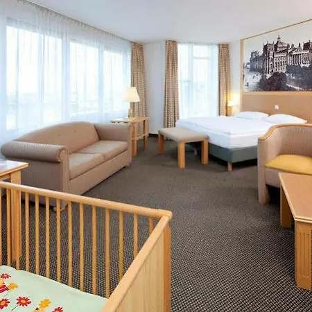 Hotel Mercure Tempelhof 4*
