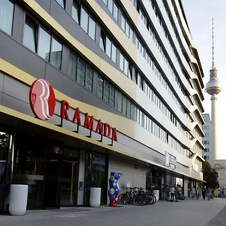 H4 Alexanderplatz מלון 4*