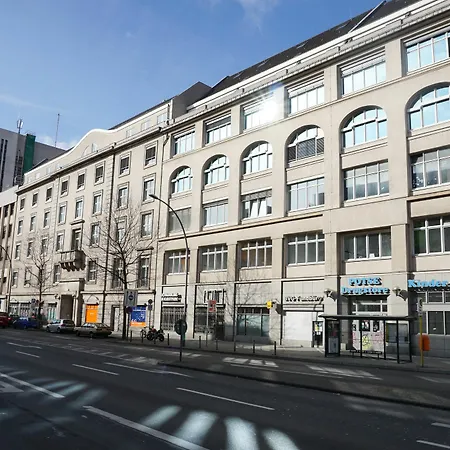 Rent24 Coliving P180 2* Berlin
