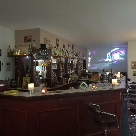 Hotel Kryom's 108