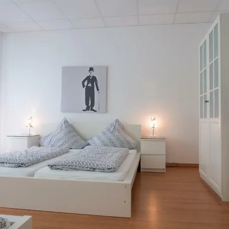Apartment Spacious And Modern Furnished For 10 Guests Berlin