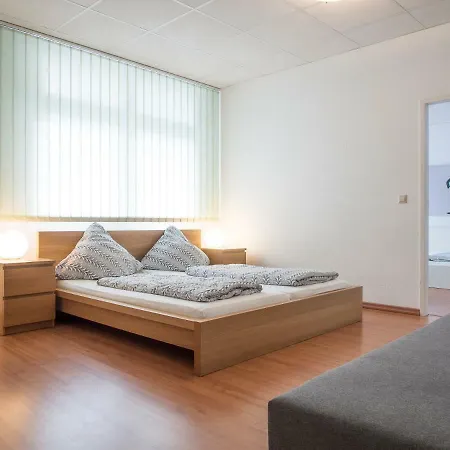 Apartment Spacious And Modern Furnished For 10 Guests *