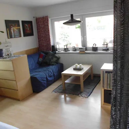 Homestay Ferienwohnung Mit Garten Berlin