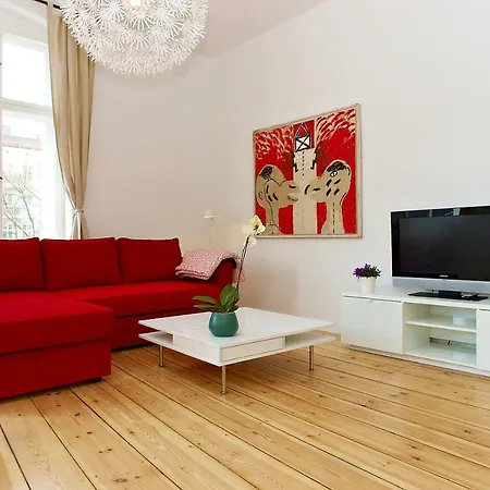 Prenzlauer Allee Apartment Berlin
